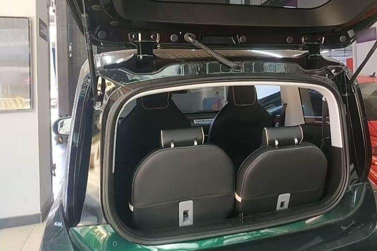 Used Baojun KiWi EV 2021 Designer Lithium Iron Phosphate Interior 5