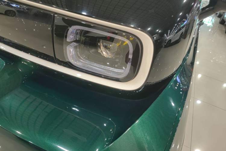 Used Baojun KiWi EV 2021 Artist Model Lithium Iron Phosphate Left Front Headlight