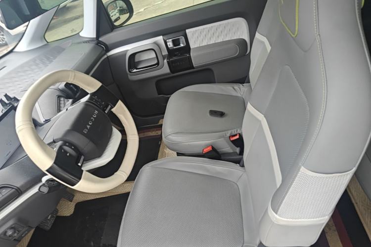 Used Baojun KiWi EV 2021 Artist Model Lithium Iron Phosphate Left Front Seat