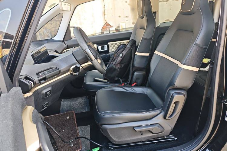 Used Baojun KiWi EV 2021 Designer Lithium Iron Phosphate Left Front Seat