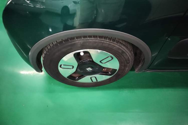 Used Baojun KiWi EV 2021 Designer Lithium Iron Phosphate Left Front Wheel Hub