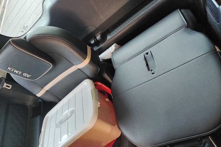 Used Baojun KiWi EV 2021 Artist Model Ternary Lithium Left Rear Seat