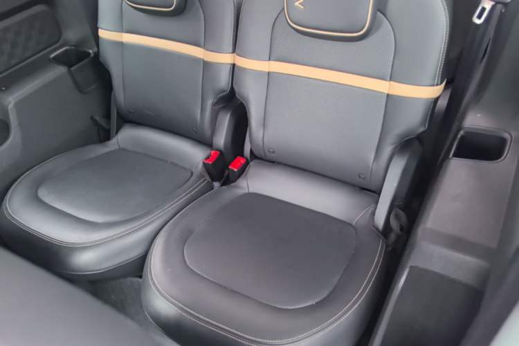 Used Baojun KiWi EV 2021 Designer Lithium Iron Phosphate Left Rear Seat