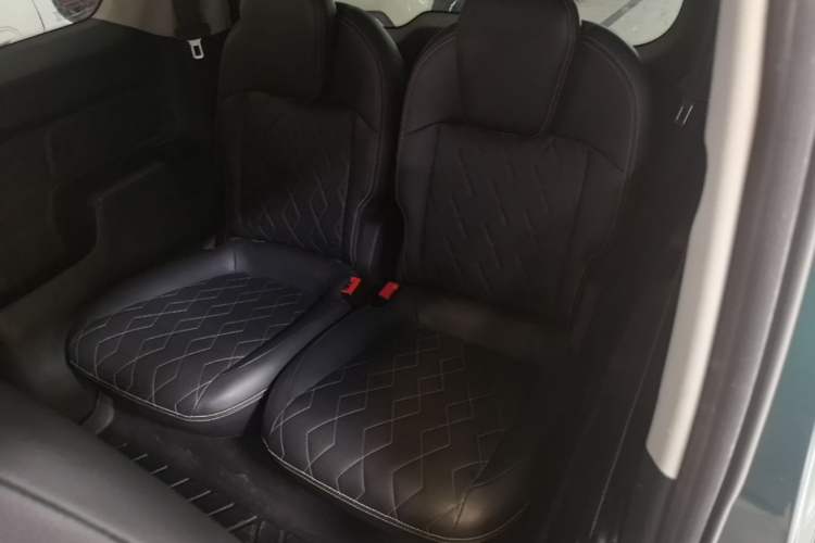 Used Baojun KiWi EV 2021 Artist Model Ternary Lithium Left Rear Seat