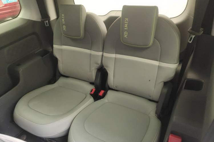 Used Baojun KiWi EV 2021 Designer Lithium Iron Phosphate Left Rear Seat