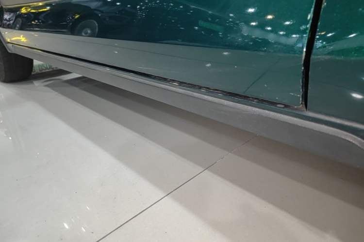 Used Baojun KiWi EV 2021 Artist Model Lithium Iron Phosphate Left Side Sill