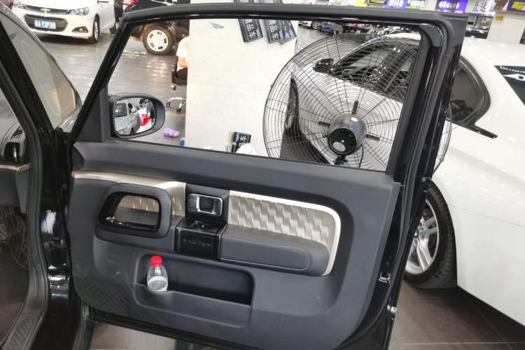 Used Baojun KiWi EV 2021 Artist Model Lithium Iron Phosphate Right Front Door Interior