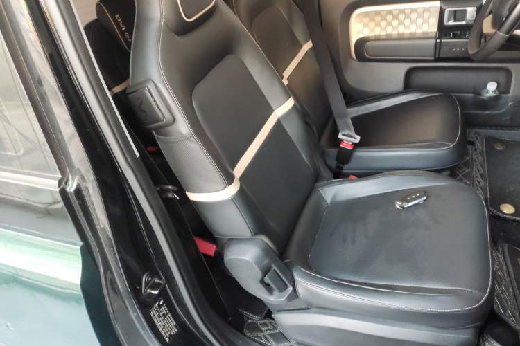 Used Baojun KiWi EV 2021 Artist Model Lithium Iron Phosphate Right Front Seat
