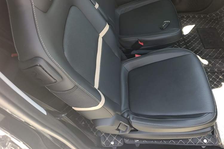 Used Baojun KiWi EV 2021 Artist Model Ternary Lithium Right Front Seat