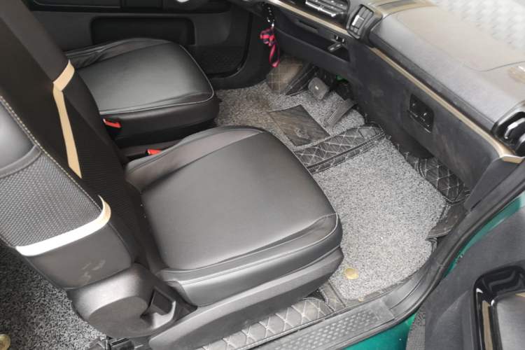 Used Baojun KiWi EV 2021 Designer Lithium Iron Phosphate Right Front Seat