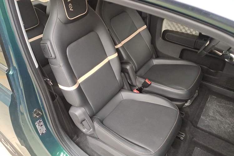 Used Baojun KiWi EV 2021 Designer Ternary Lithium Right Front Seat