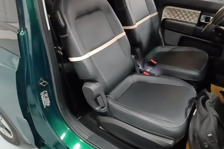 Used Baojun KiWi EV 2021 Artist Model Ternary Lithium Right Front Seat