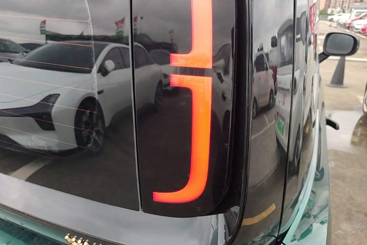 Used Baojun KiWi EV 2021 Designer Ternary Lithium Right Rear Taillight