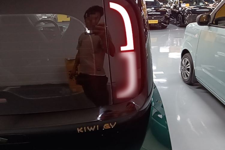 Used Baojun KiWi EV 2021 Artist Model Ternary Lithium Right Rear Taillight
