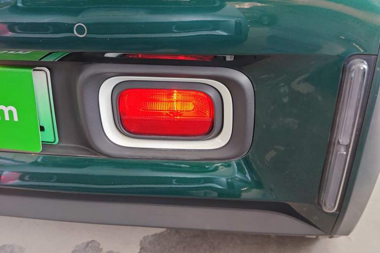 Used Baojun KiWi EV 2021 Artist Model Lithium Iron Phosphate Right Rear Taillight