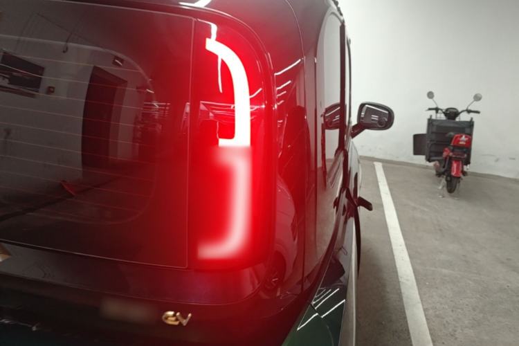 Used Baojun KiWi EV 2021 Customized Stylish Gold Edition Lithium Iron Phosphate Right Rear Taillight