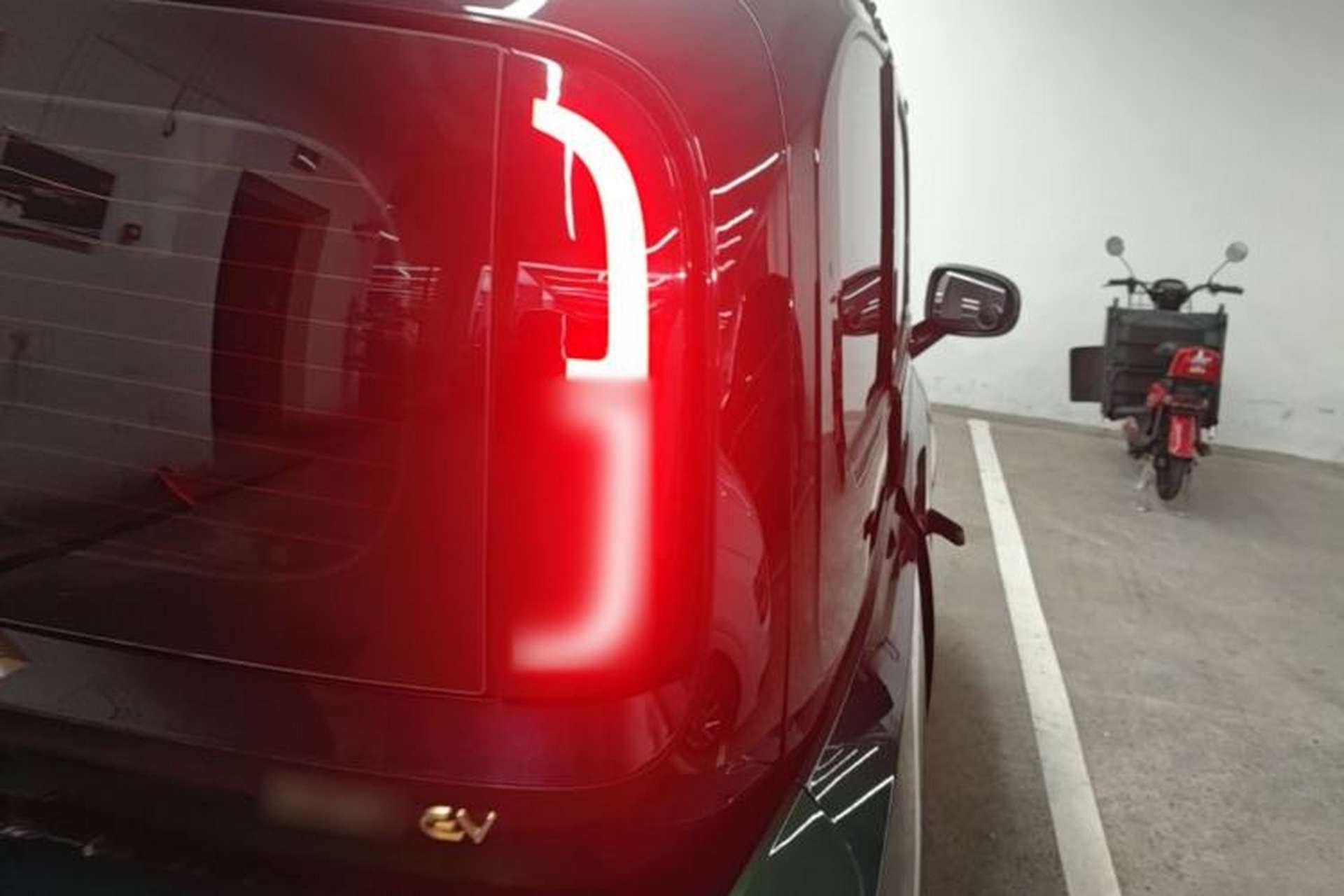 Used Baojun KiWi EV 2021 Customized Stylish Gold Edition Lithium Iron Phosphate Right Rear Taillight