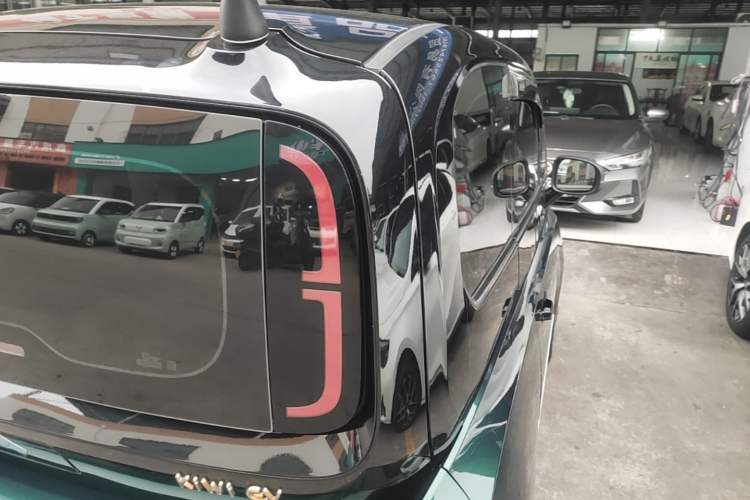 Used Baojun KiWi EV 2021 Designer Lithium Iron Phosphate Right Rear Taillight