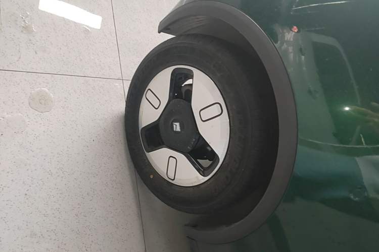 Used Baojun KiWi EV 2021 Artist Model Lithium Iron Phosphate Right Rear Wheel Hub
