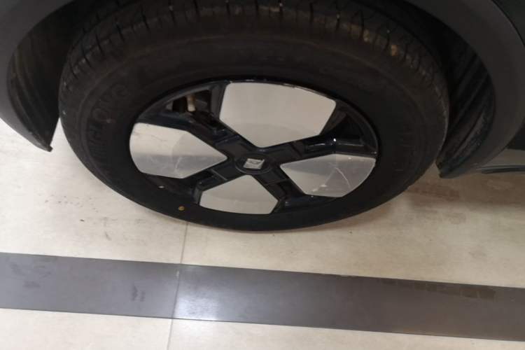 Used Baojun KiWi EV 2021 Artist Model Ternary Lithium Right Rear Wheel Hub