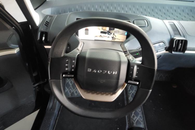 Used Baojun KiWi EV 2021 Artist Model Lithium Iron Phosphate Steering Wheel