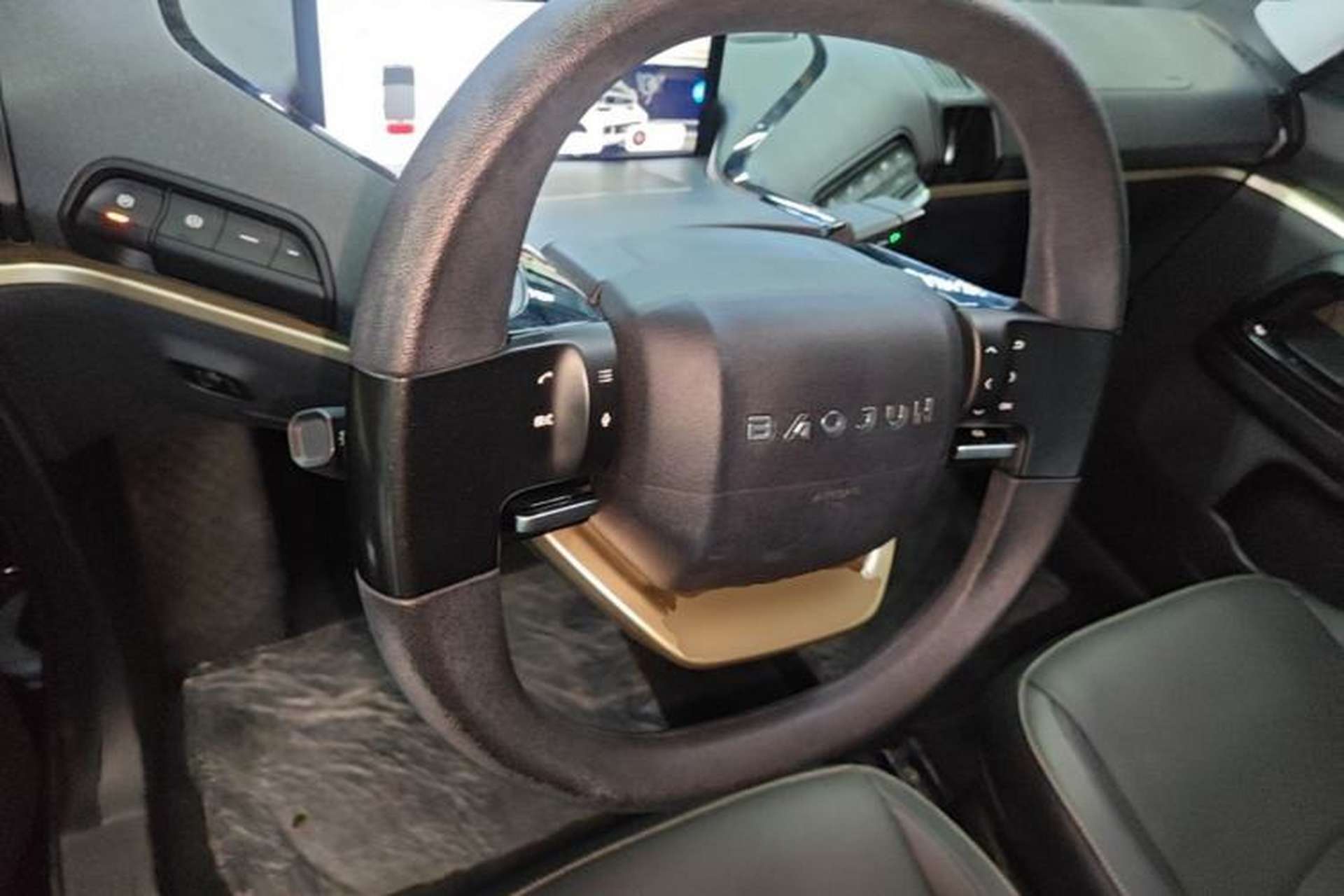 Used Baojun KiWi EV 2021 Designer Lithium Iron Phosphate Steering Wheel