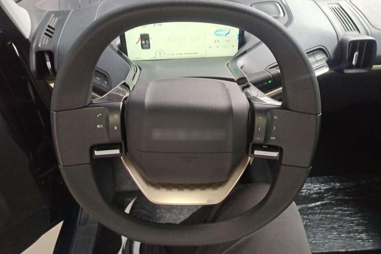 Used Baojun KiWi EV 2021 Designer Ternary Lithium Steering Wheel
