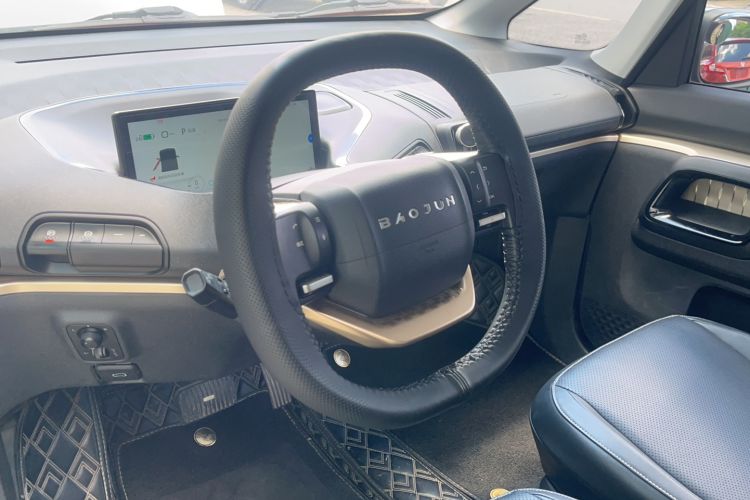 Used Baojun KiWi EV 2021 Artist Model Lithium Iron Phosphate Steering Wheel
