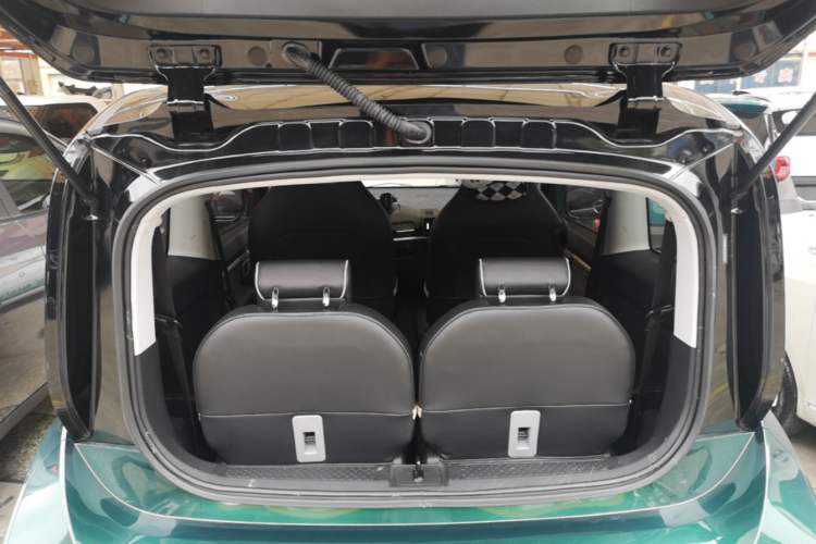 Used Baojun KiWi EV 2021 Designer Lithium Iron Phosphate Trunk