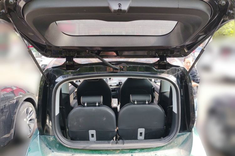 Used Baojun KiWi EV 2021 Artist Model Ternary Lithium Trunk