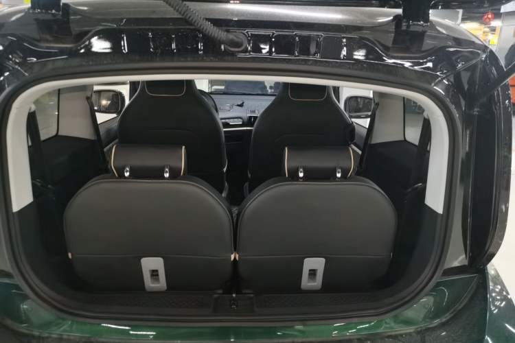 Used Baojun KiWi EV 2021 Designer Ternary Lithium Trunk