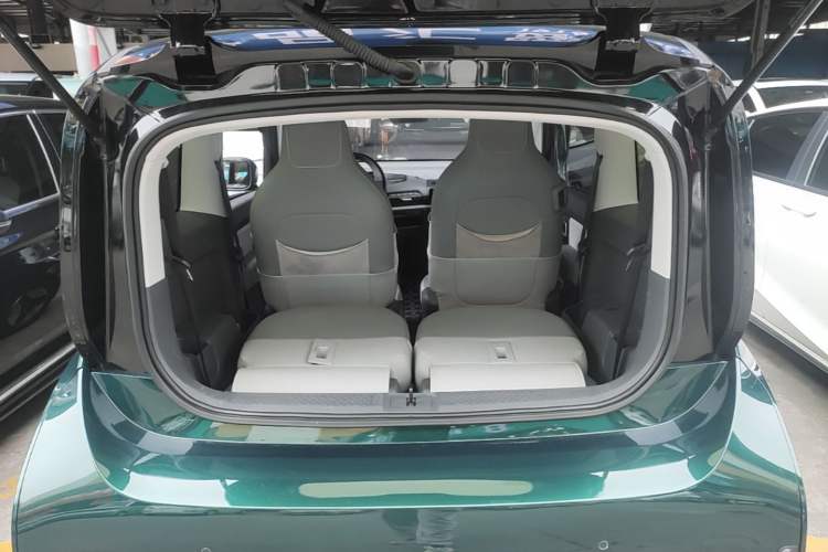 Used Baojun KiWi EV 2021 Designer Lithium Iron Phosphate Trunk