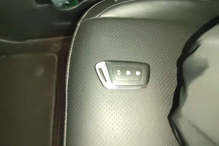 Used Baojun KiWi EV 2021 Artist Model Lithium Iron Phosphate Vehicle Key