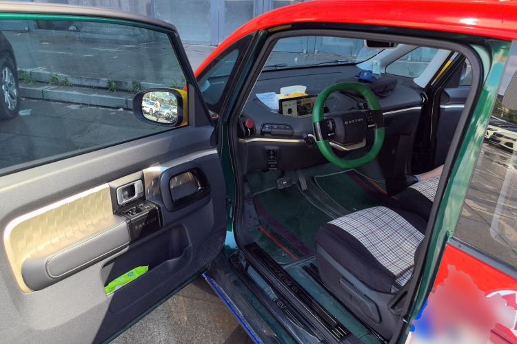 Used Baojun KiWi EV 2021 Artist Model Ternary Lithium Driver Seat