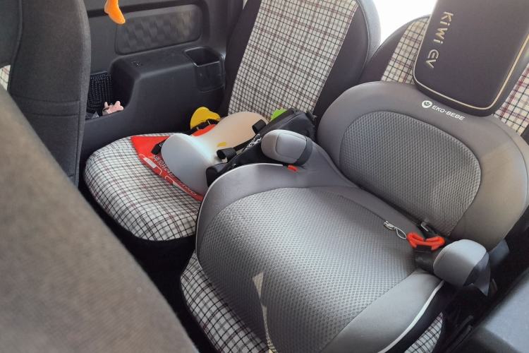 Used Baojun KiWi EV 2021 Artist Model Ternary Lithium Left Rear Seat