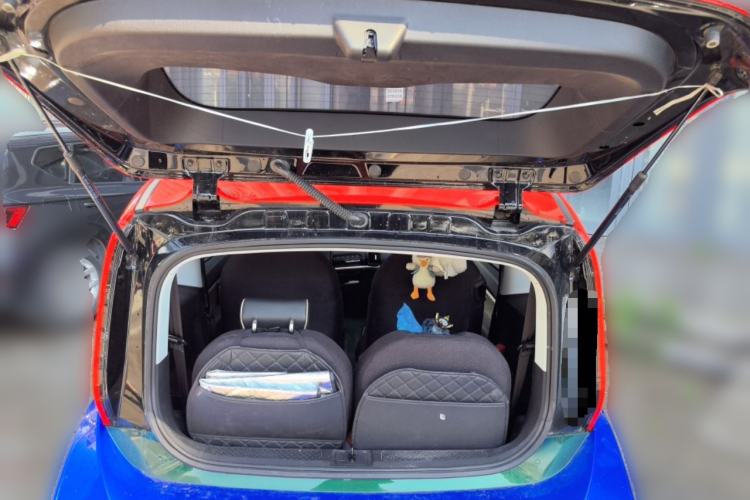 Used Baojun KiWi EV 2021 Artist Model Ternary Lithium Trunk