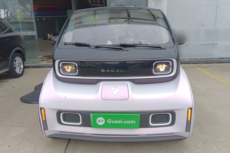 Used Baojun KiWi EV 2021 Artist Model Ternary Lithium Front