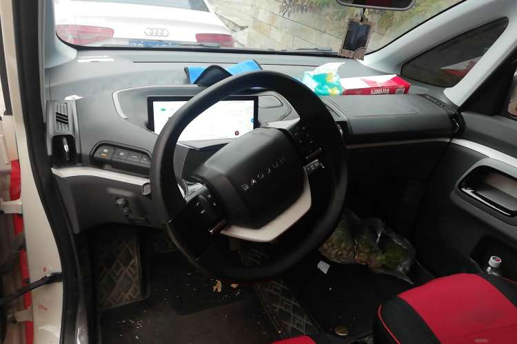 Used Baojun KiWi EV 2021 Designer Lithium Iron Phosphate Center Console