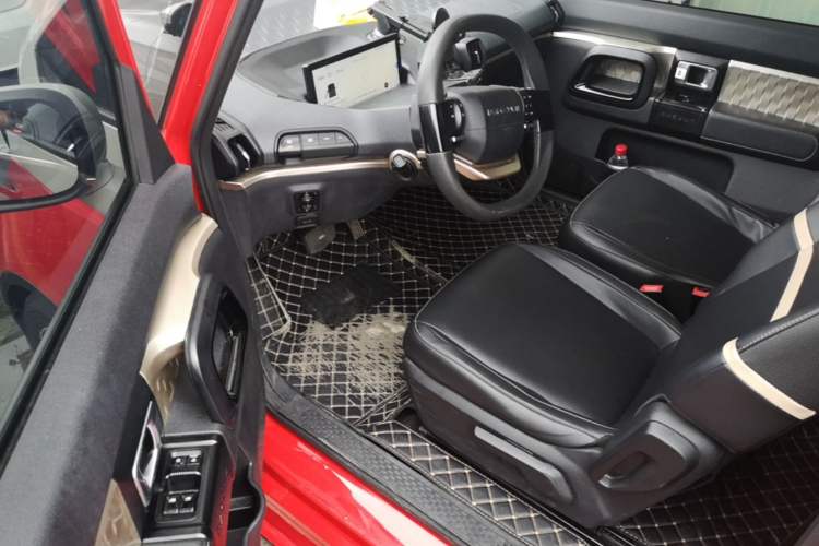 Used Baojun KiWi EV 2021 Artist Model Ternary Lithium Driver Seat
