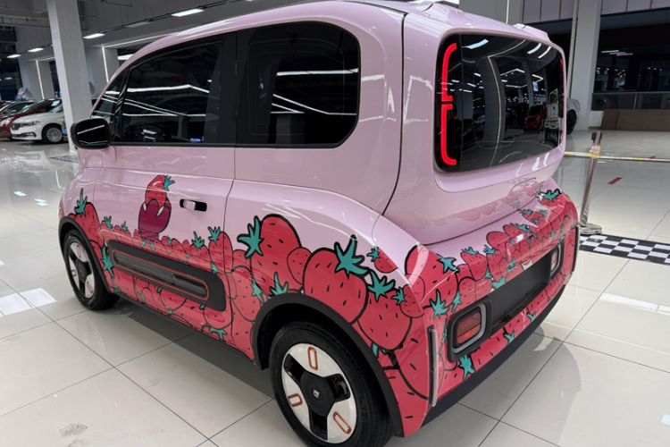 Used Baojun KiWi EV 2021 Artist Model Ternary Lithium Exterior 2
