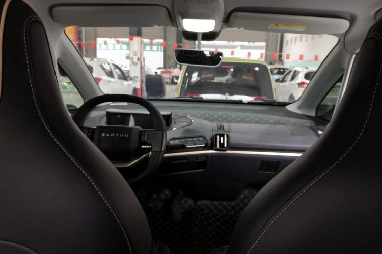 Used Baojun KiWi EV 2021 Artist Model Lithium Iron Phosphate Headliner