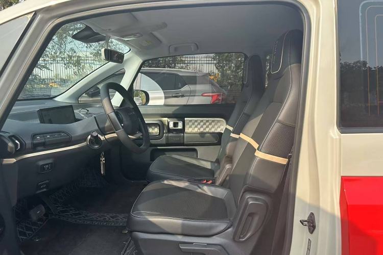 Used Baojun KiWi EV 2021 Designer Lithium Iron Phosphate Interior 2