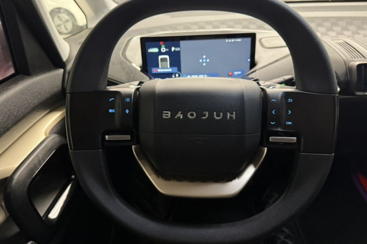 Used Baojun KiWi EV 2021 Artist Model Ternary Lithium Interior 4