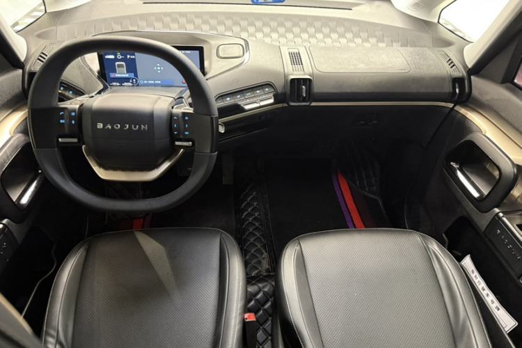 Used Baojun KiWi EV 2021 Artist Model Ternary Lithium Interior 7