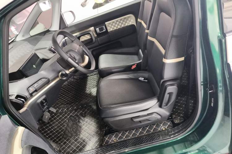 Used Baojun KiWi EV 2021 Artist Model Lithium Iron Phosphate Left Front Seat
