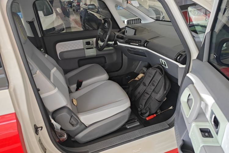 Used Baojun KiWi EV 2021 Artist Model Lithium Iron Phosphate Right Front Seat