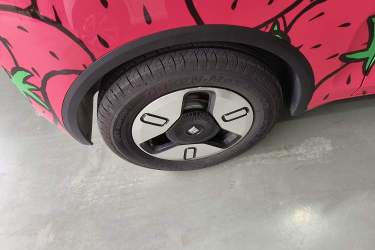 Used Baojun KiWi EV 2021 Artist Model Lithium Iron Phosphate Right Rear Wheel Hub