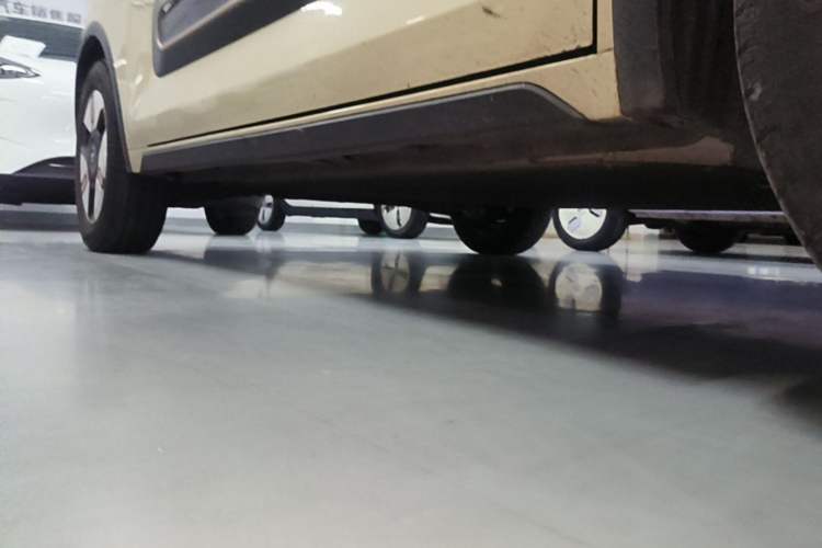 Used Baojun KiWi EV 2021 Designer Lithium Iron Phosphate Right Side Sill