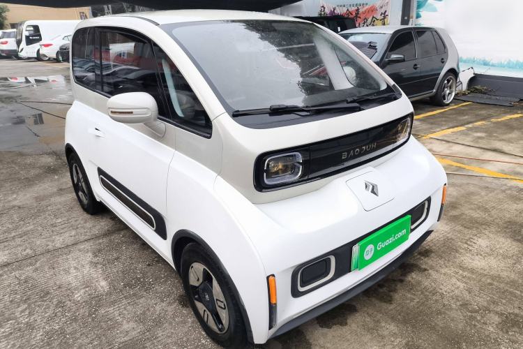 Used Baojun KiWi EV 2021 Artist Model Lithium Iron Phosphate Front Right 45 Deg