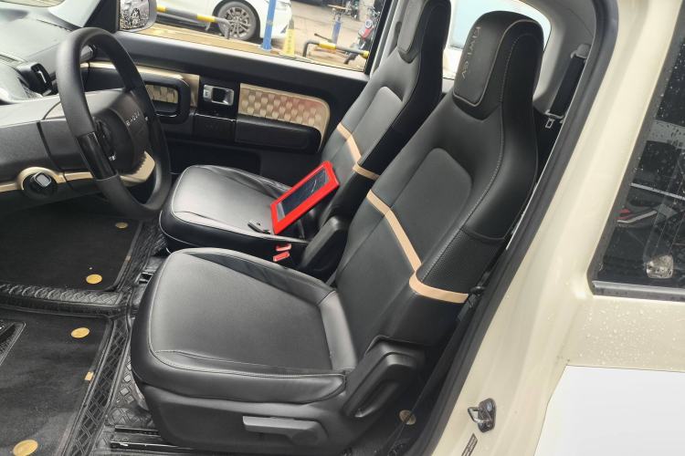 Used Baojun KiWi EV 2021 Artist Model Lithium Iron Phosphate Left Front Seat